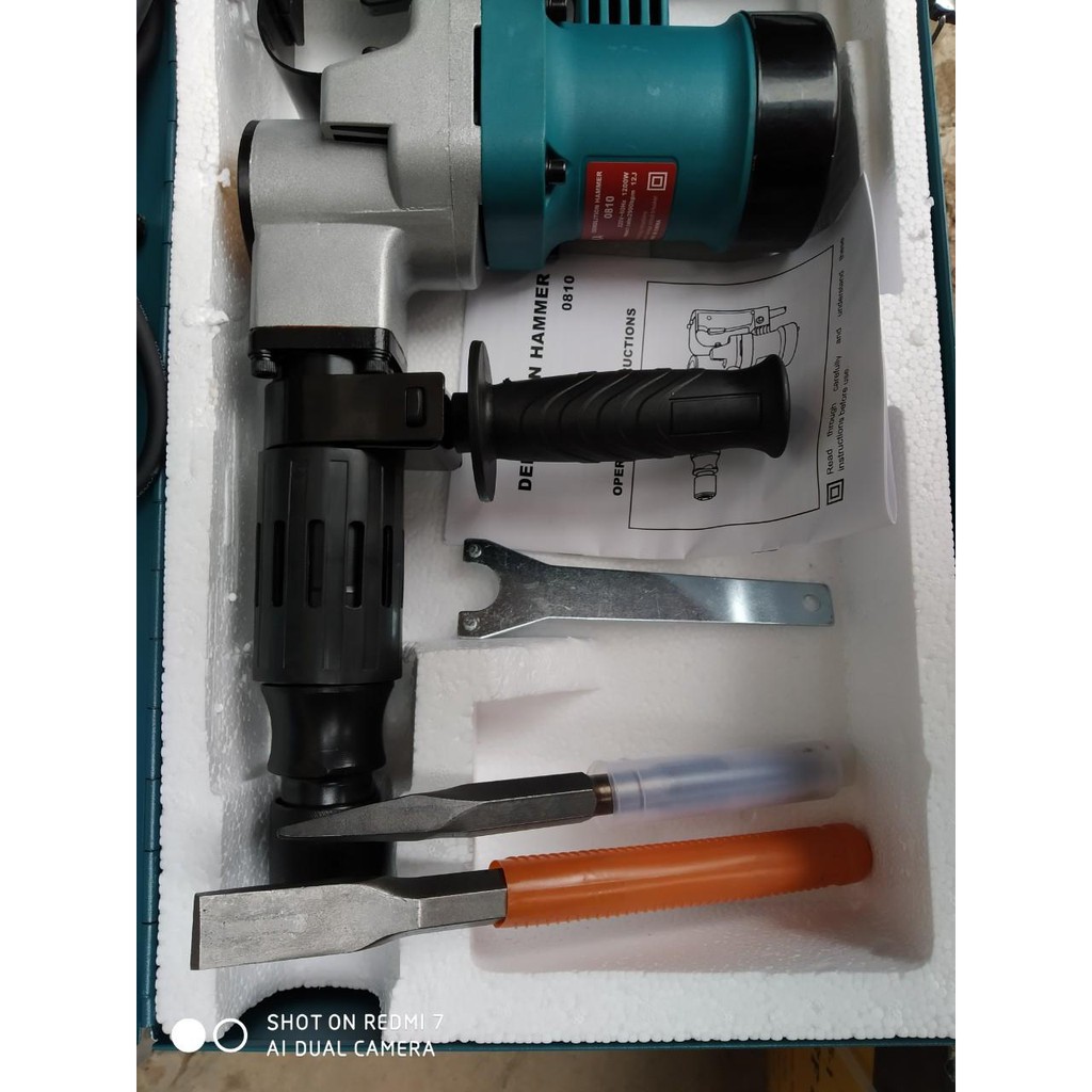 máy đục bê tông 17mm Makita 0810