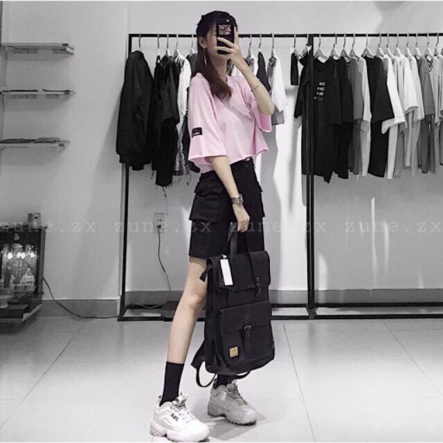 Chân váy kaki mềm phối 2 túi hộp cá tính