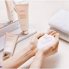 Sữa Rửa Mặt Dưỡng Trắng, Làm Sạch Từ Sâu Lỗ Chân Lông Lomere Prime Truffle Cell Repair Brightening Foam Cleansing 150ml