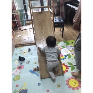 cầu trượt gỗ cho bé