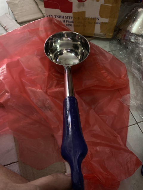 GÁO INOX CÁN DÀI BỌC NHỰA 300ml , 600ml , 800ml , 1200ml