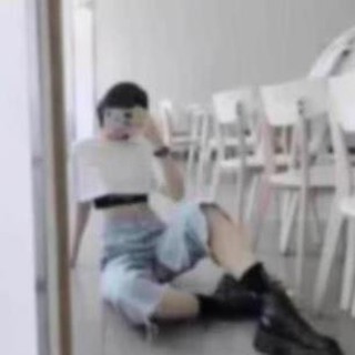 [MA] Áo Thun Croptop GROUNDBREAKING 1974 (Set 2 áo CROPTOP & BRA)