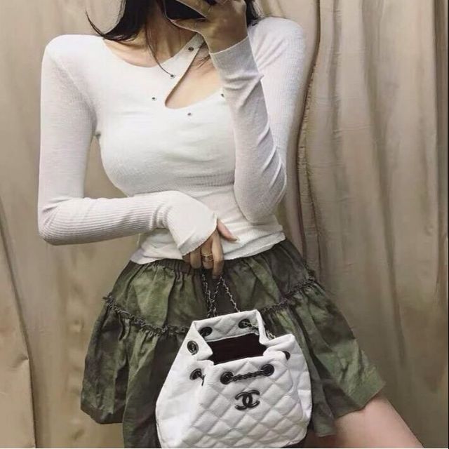 ÁO THUN GÂN KHOÉT CỔ