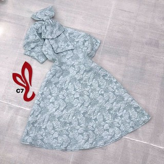 đầm nơ xốp lệch vai