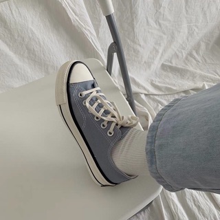 Giày canvas xanh trời ( viền đen)
