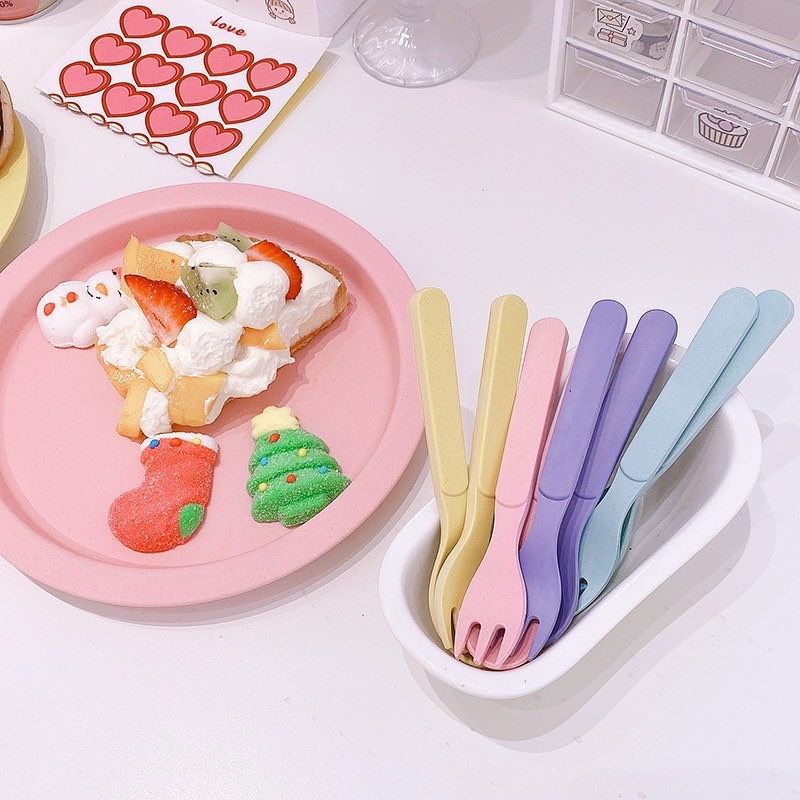 Set Muỗng Nĩa Và Đĩa Màu