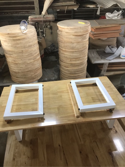 Bàn Gỗ chân Sắt 60x1m2x35 chắc chắn xếp gọn | BigBuy360 - bigbuy360.vn