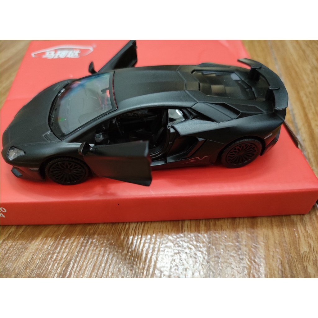 Mô hình xe kim loại tỷ lệ 1:36 xe Lamborghini Aventador  Lp750