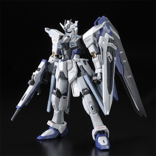 Mô hình lắp ráp RG 1/144 Freedom Gundam Deactive Mode