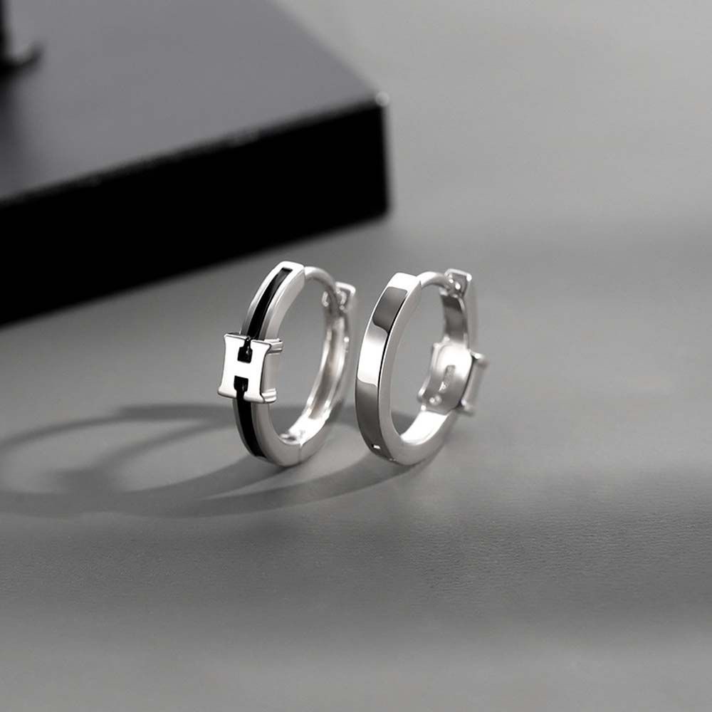 Khuyên tai dạng vòng đính chữ H đơn giản cá tính sang trọng cho nam