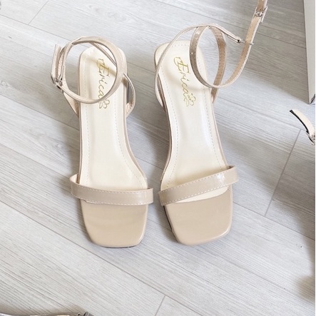 Sandal nữ da bóng gót vuông tag vàng 3cm phom dáng báic L54