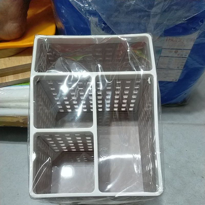 Khay tiện ích 4 ngăn lớn