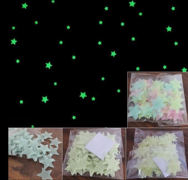 Set 100 Miếng Dán Tường Hình Bầu Trời Sao Dạ Quang Trang Trí Phòng Cho Bé