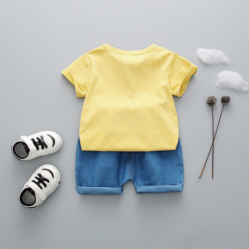 Bộ áo thun cộc tay in hình + quần short cho bé