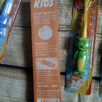 Bàn chải đánh răng trẻ em Kids