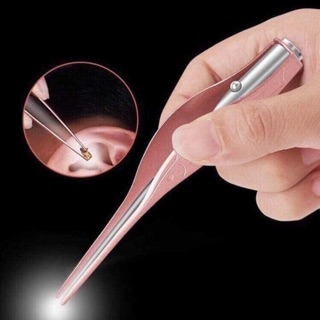 Dụng cụ lấy ráy tai có đèn