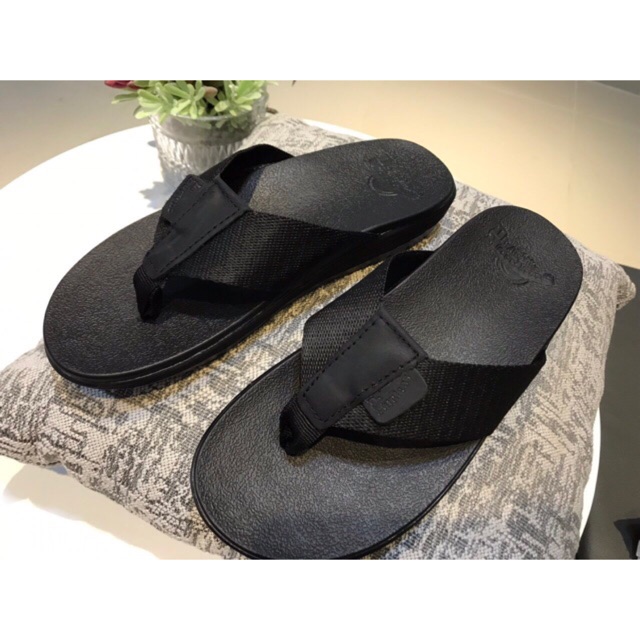 dr martens mana