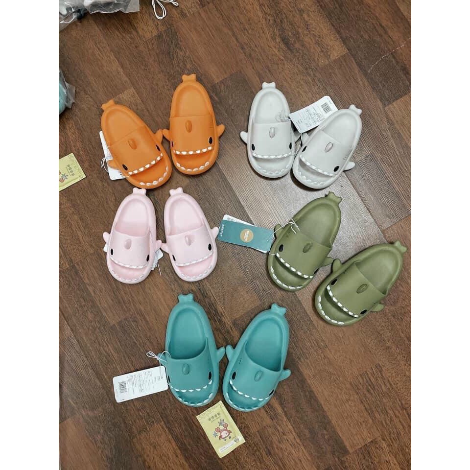 PVN27999 Dép cá mập mùa hè 2021 cho bé, màu sắc dễ thương cao su tự nhiên an toàn trống trơn trượt T2 .