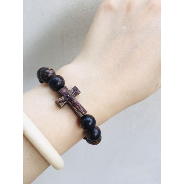 Vòng Đeo Tay Trầm Sánh Chìm Mix Thánh Giá