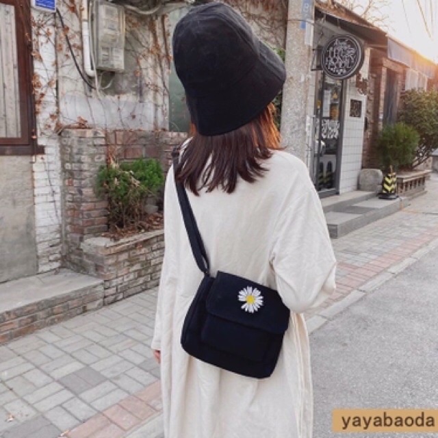 Túi đeo chéo hoa cúc | BigBuy360 - bigbuy360.vn