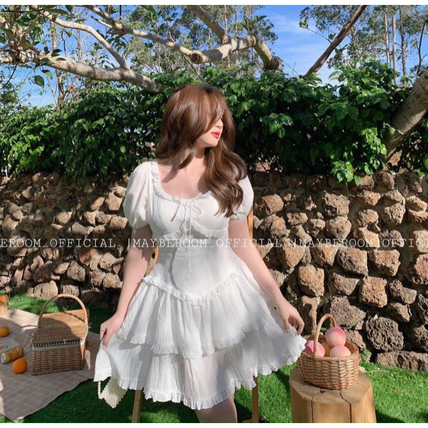 ĐẦM TRẮNG VIỀN BÈO TẦNG TAY BỒNG CUTOUT LƯNG