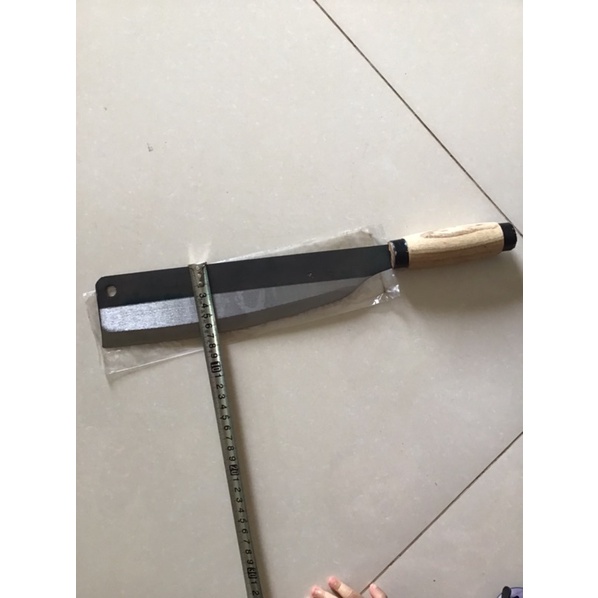 Dao chặt gà, dao thái thịt sắc bén cầm chắc tay