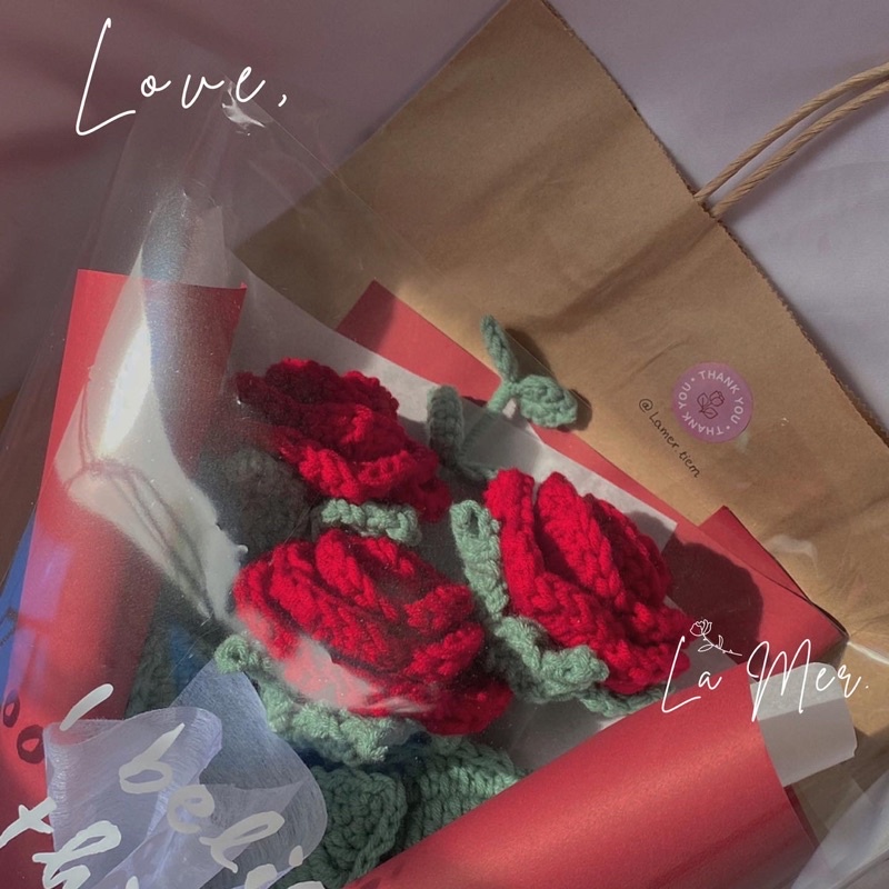 Bó hoa hồng len handmade làm quà tặng sinh nhật, hoa tặng 20/10, 20/11/ hoa kỉ niệm/ Lamer’s Red Roses