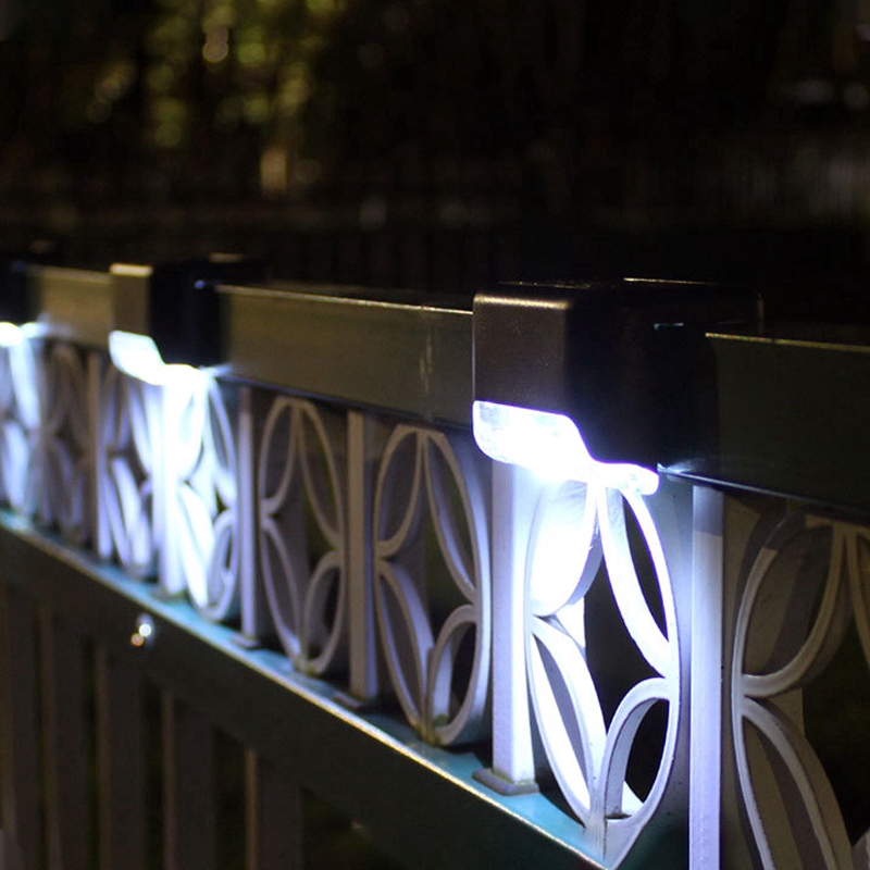 Đèn LED năng lượng mặt trời chống thấm nước trang trí sân vườn