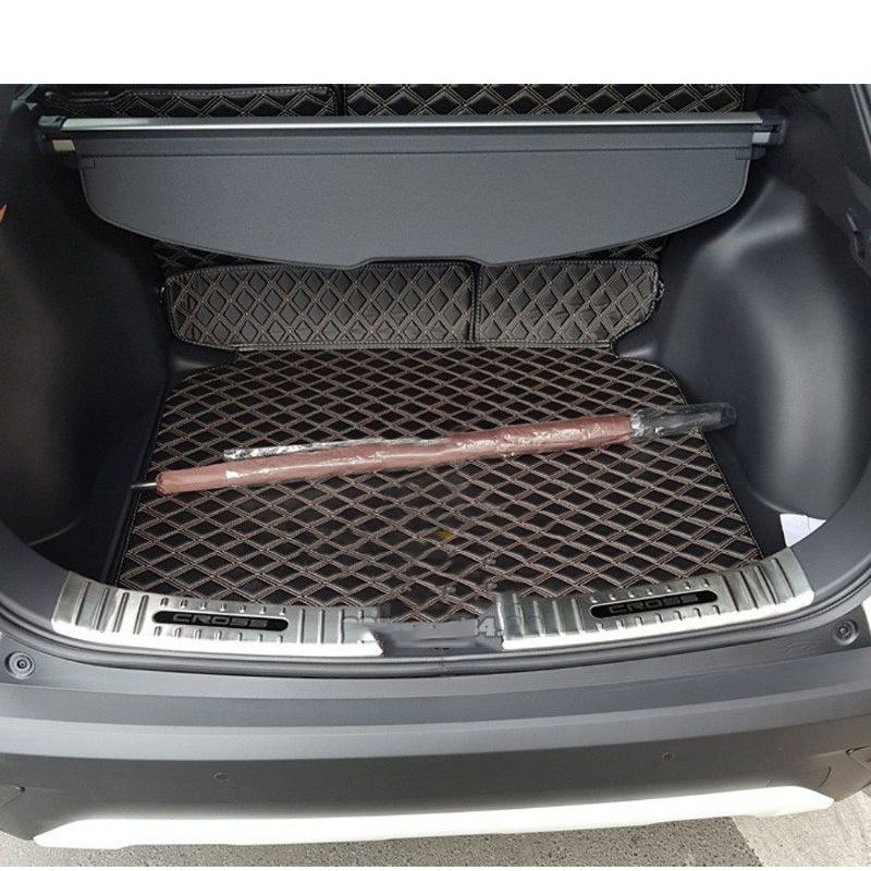 Bộ ốp inox chống trầy cốp trong+ ngoài xe Toyota Corolla Cross