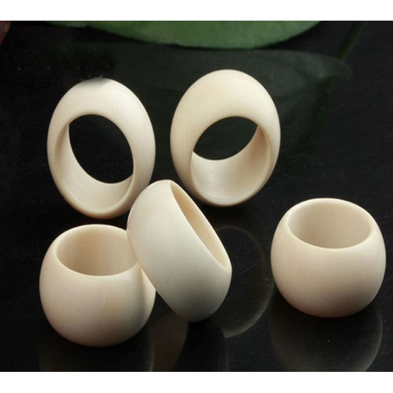 Nhẫn giả ngà nhân tạo