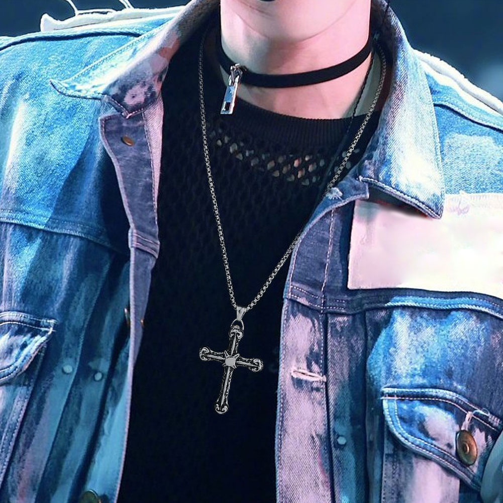 Vòng cổ Mặt Thánh Giá Chất Liệu Thép Titan Phong Cách Vintage Cho Nam