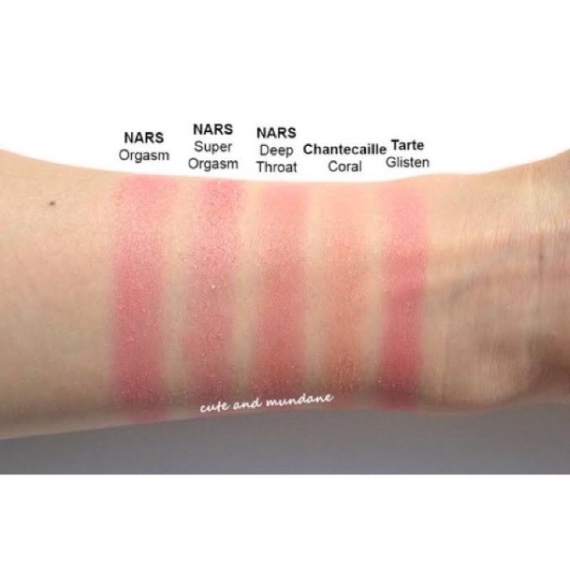 Phấn má NARS màu hot.