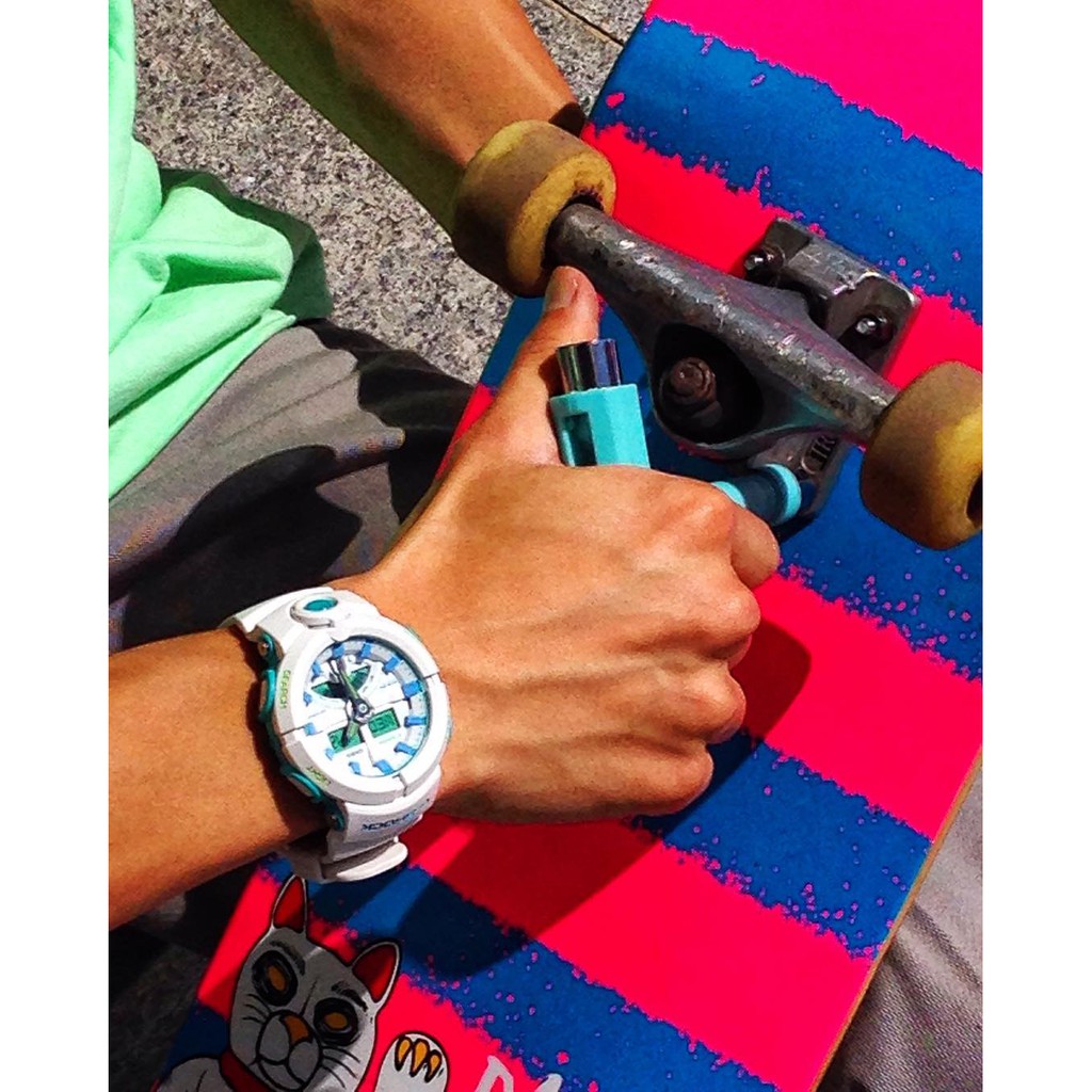 Đồng hồ nam Casio G-Shock GA-500WG-7A Dây nhựa trắng - Mặt điện tử kim số tiêu chuẩn