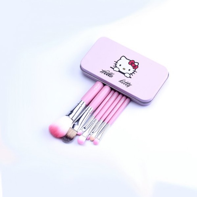 BỘ CỌ TRANG ĐIỂM HELLO KITTY – 7 MÓN