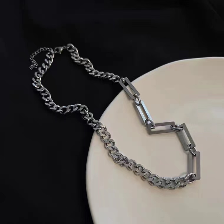 Dây chuyền thép titan ghép nối thời trang