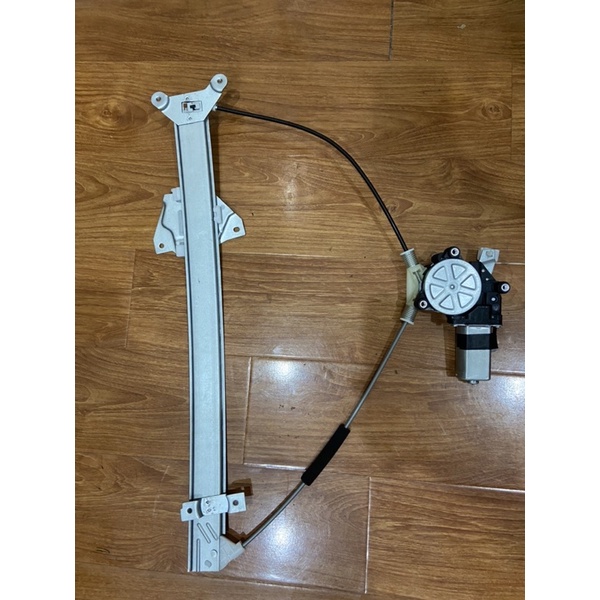 Compa mô tơ lên kính Mitsubishi Pajero, V31, V32, V91, V92