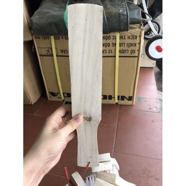 Chổi rửa xe cán gỗ cước trắng