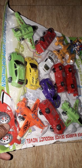 Sét 12 mô hình xe cứu hỏa và máy bay bằng nhựa chạy chớn