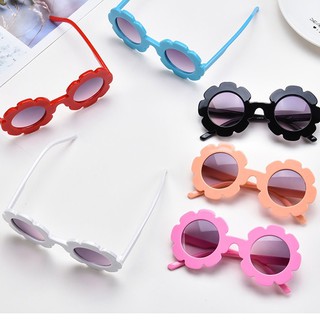 Kính mắt thời trang hình bông hoa cute cho bé từ 2 đến 9 tuổi, đi nắng chống bui chống tia UV400- mã T1380