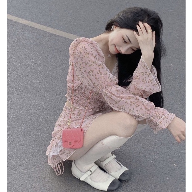 Set Áo Croptop Trễ Vai Bèo Và Chân Váy Kèm Ren Hoa Nhí Xinh Xắnsn AI