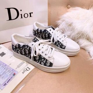 Giày thể thao in chữ dior mở