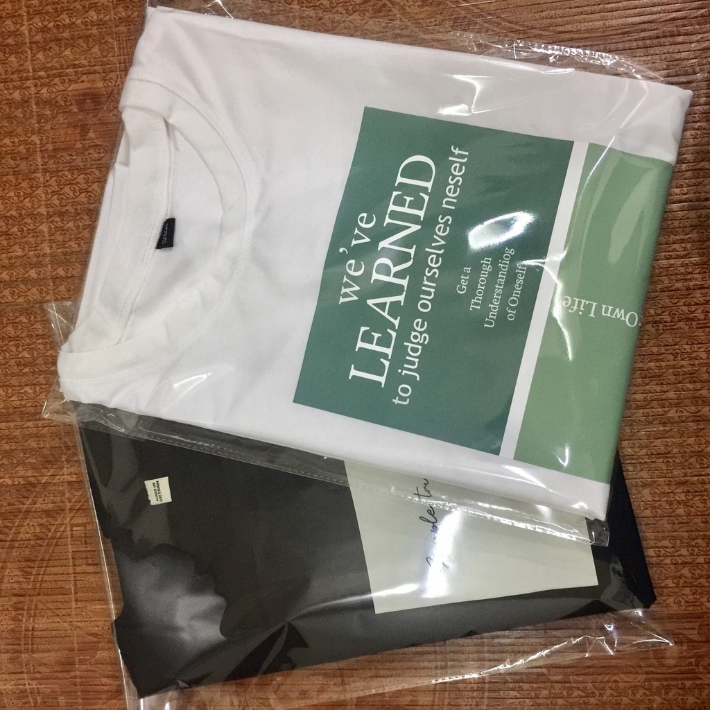 Áo thun nữ tay lỡ dáng rộng HỌA TIẾT HÌNH KHỐI ( Đen, Trắng ) | BigBuy360 - bigbuy360.vn