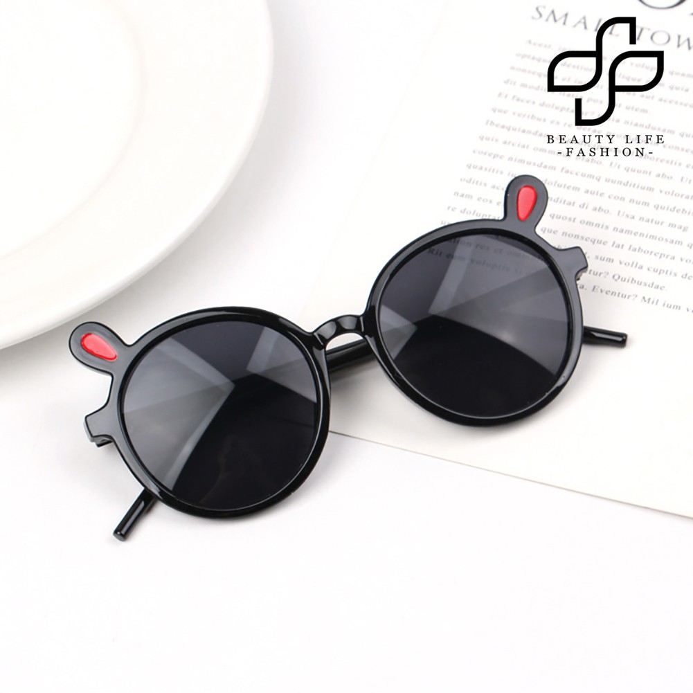 Kính Mát Hình Thỏ Dễ Thương Cho Bé Gái