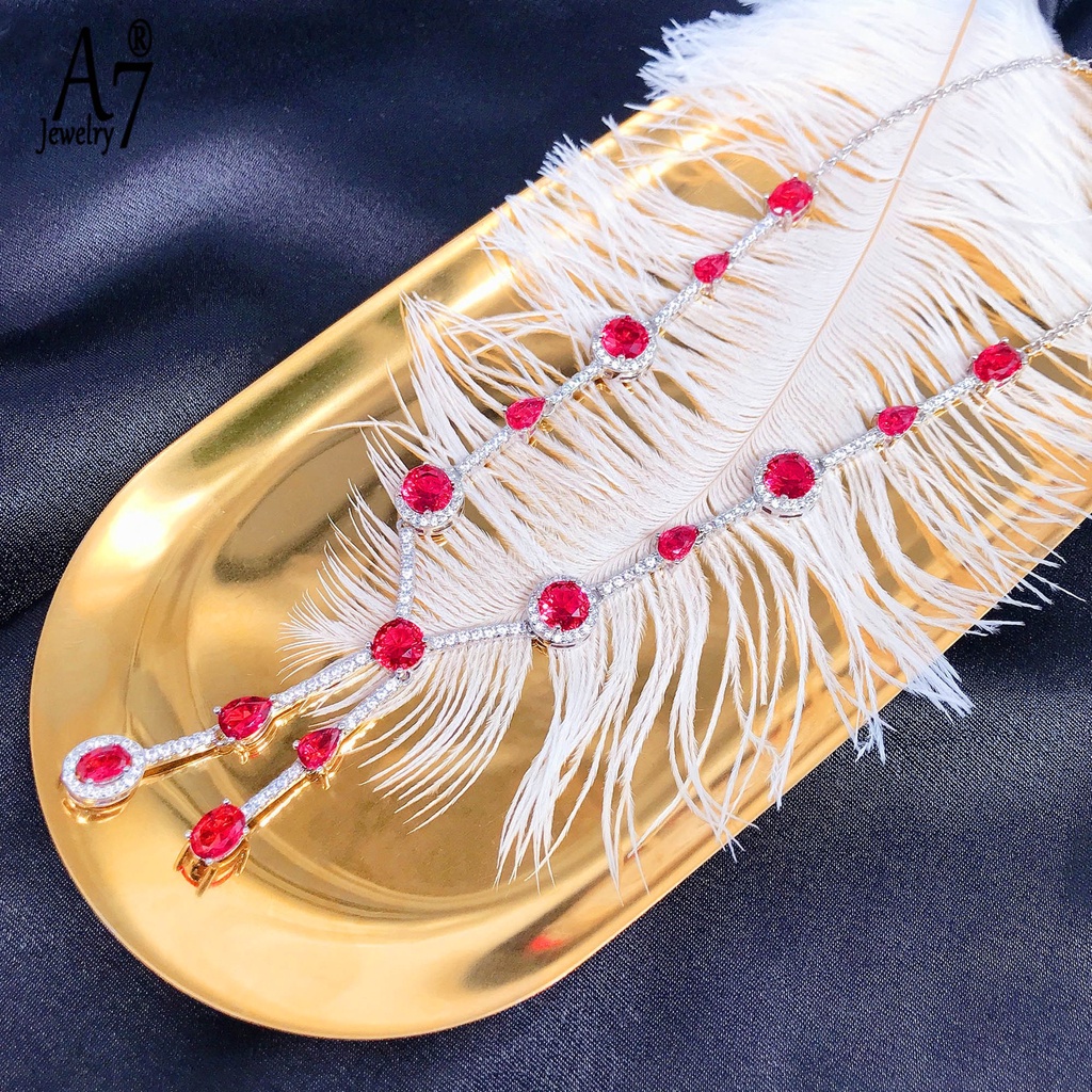 Vòng cổ mặt hình học đính đá ruby