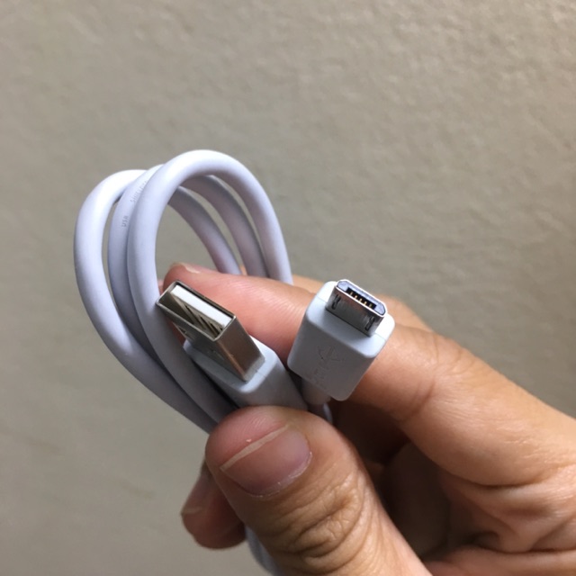 Củ sạc 3 chân BlackBerry 750mah, 850mAh và cáp microusb hàng zin