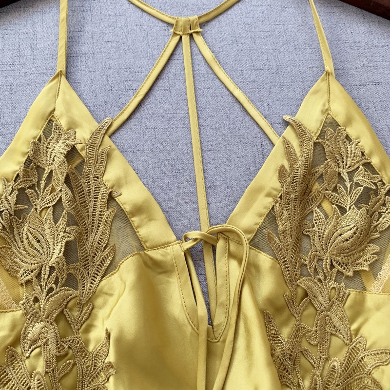 Đầm Ngủ Hai Dây Hở Lưng Thêu Ren Có Mút Ngực Thời Trang Quyến Rũ Cho Nữ