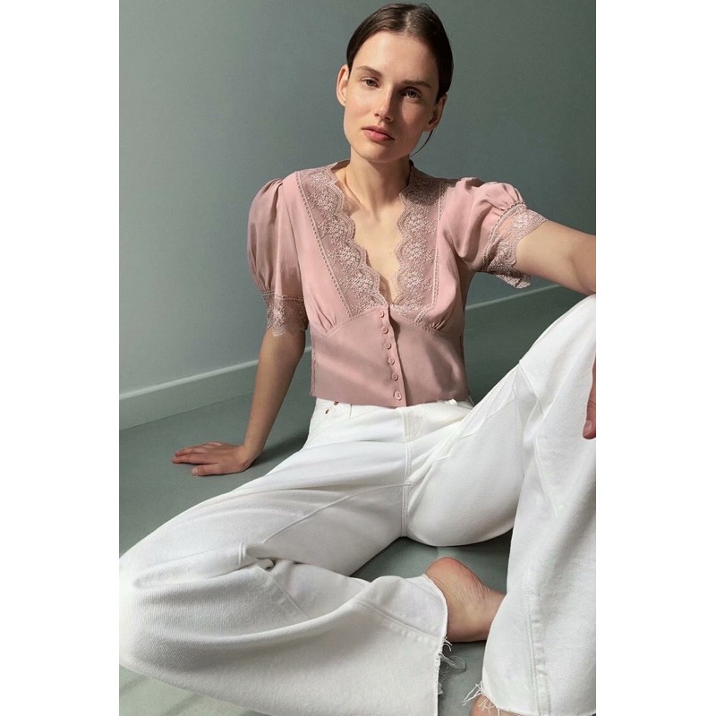 Áo hồng phối ren Zara