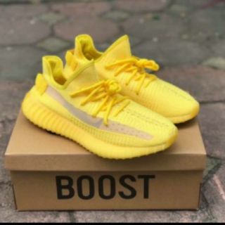 Giày Sneaker Dành Cho Nam Nữ _ Màu Vàng