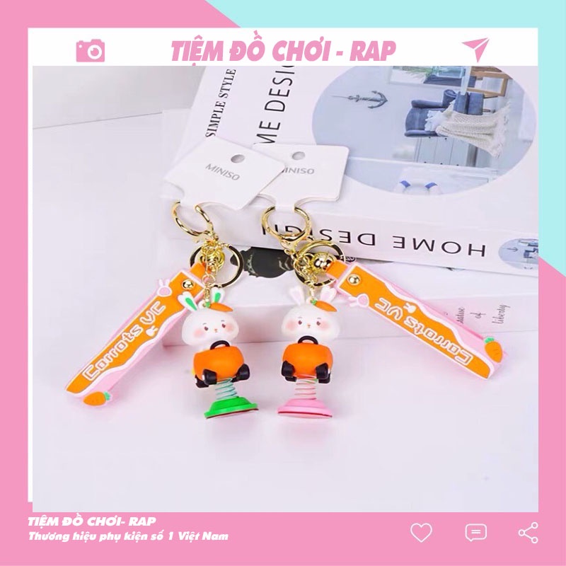 Móc khóa thỏ nhún thỏ lái xe dễ thương làm quà tặng bạn bè người thân, trang trí túi xách balo-Ráp