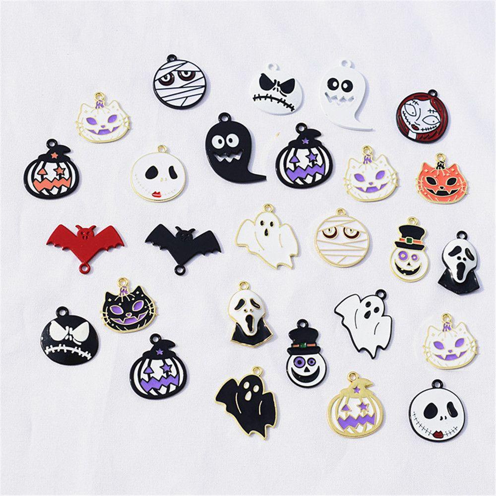 Bộ 2 Vòng Tay Mặt Hình Bí Ngô/ Dơi/ Ma/ Dơi Tráng Men Dễ Thương